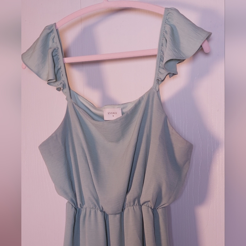 Everly Green Baby Doll Sundress Size Large Lined Ruffle Tiered Skirt Mini Boho - Picture 3 of 10